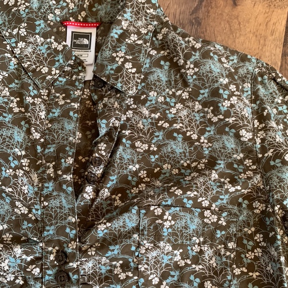 North Face Printed Top - Picture 5 of 13